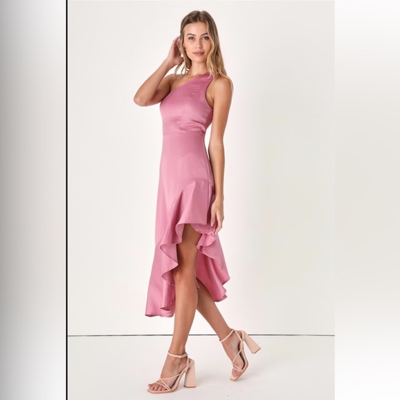 {LULUS} Loving the Attention Mauve Satin
Asymmetrical Ruffled Midi Dress NWT - Picture 3 of 7